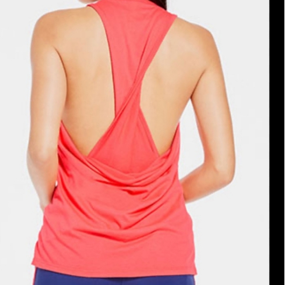 Fabletics Sz M open twist back coral tank